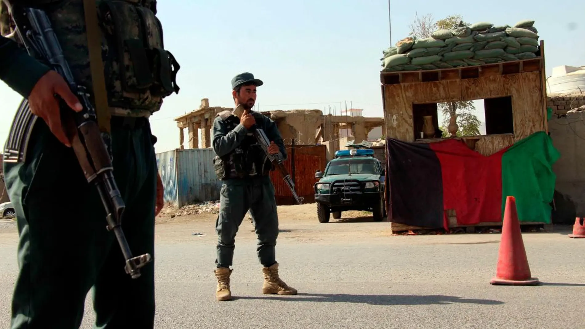 Fuerzas de Seguridad afganas en un puesto de control en Kandahar, en una imagen de archivo / Foto: Efe
