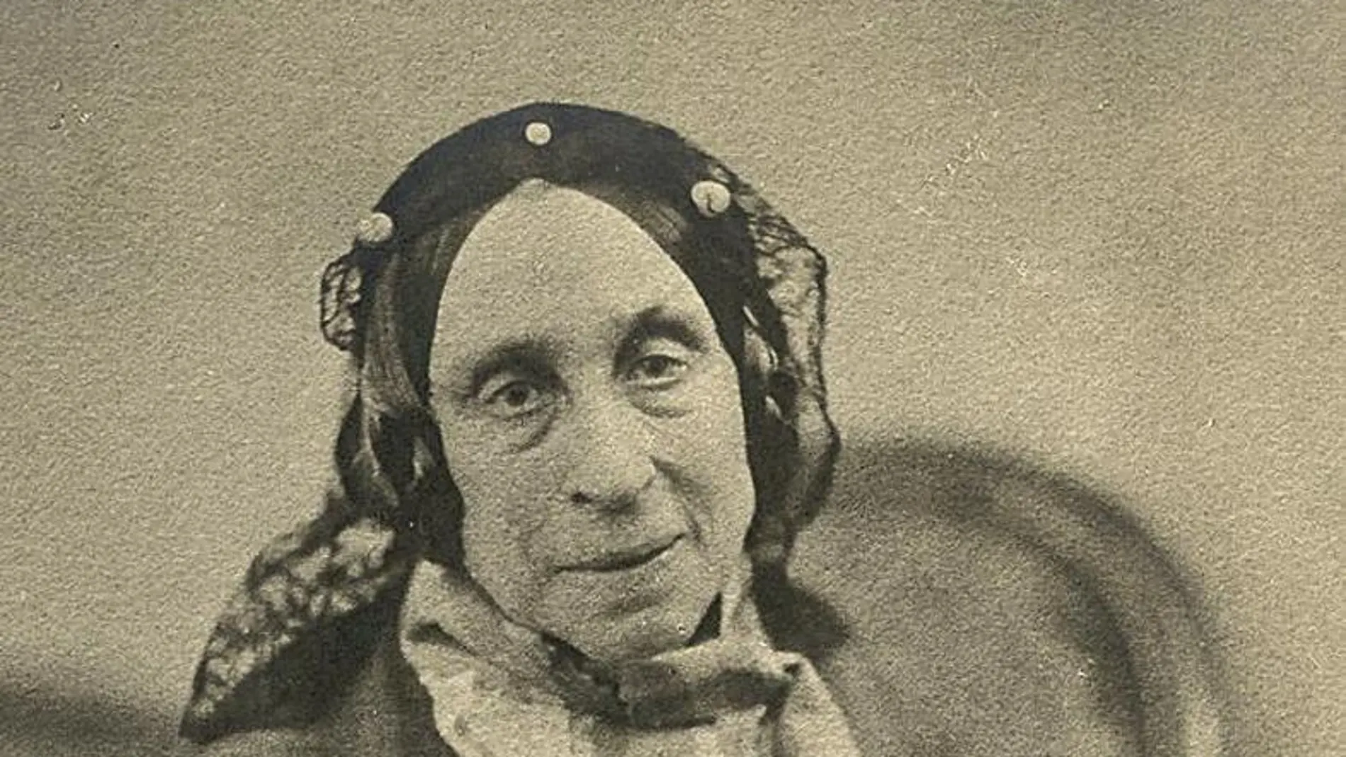 La escritora francesa fotografiada por el célebre Nadar