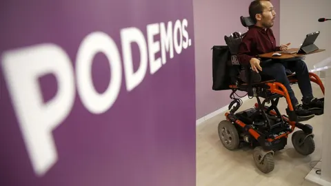 Pablo Echenique durante la rueda de prensa que ha ofrecido tras la reunión de la dirección del partido