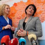 Las concejalas del grupo municipal de Ciudadanos del Ayuntamiento de Ponferrada, Ruth Santín, y Rosa Luna durante la rueda de prensa para hacer balance del año político