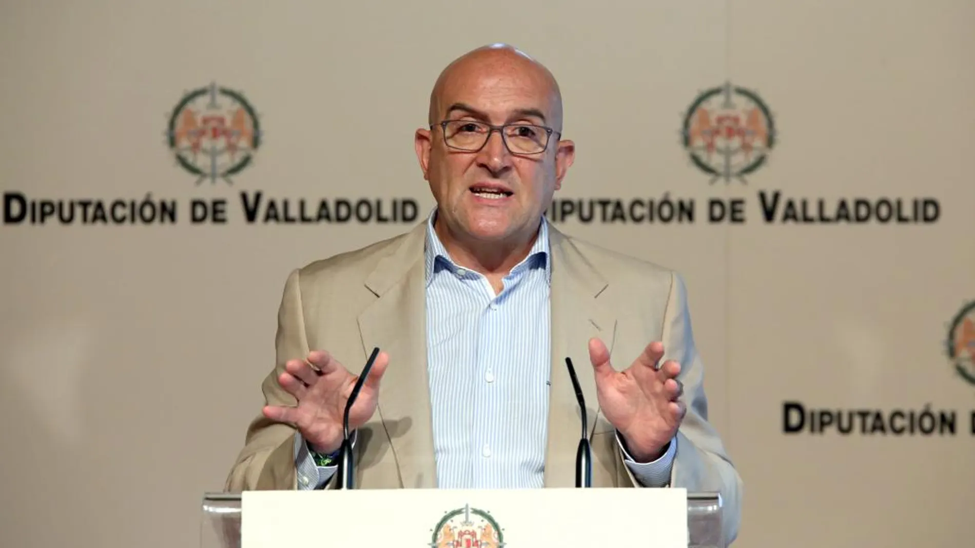 El presidente de la Diputación de Valladolid, Jesús Julio Carnero