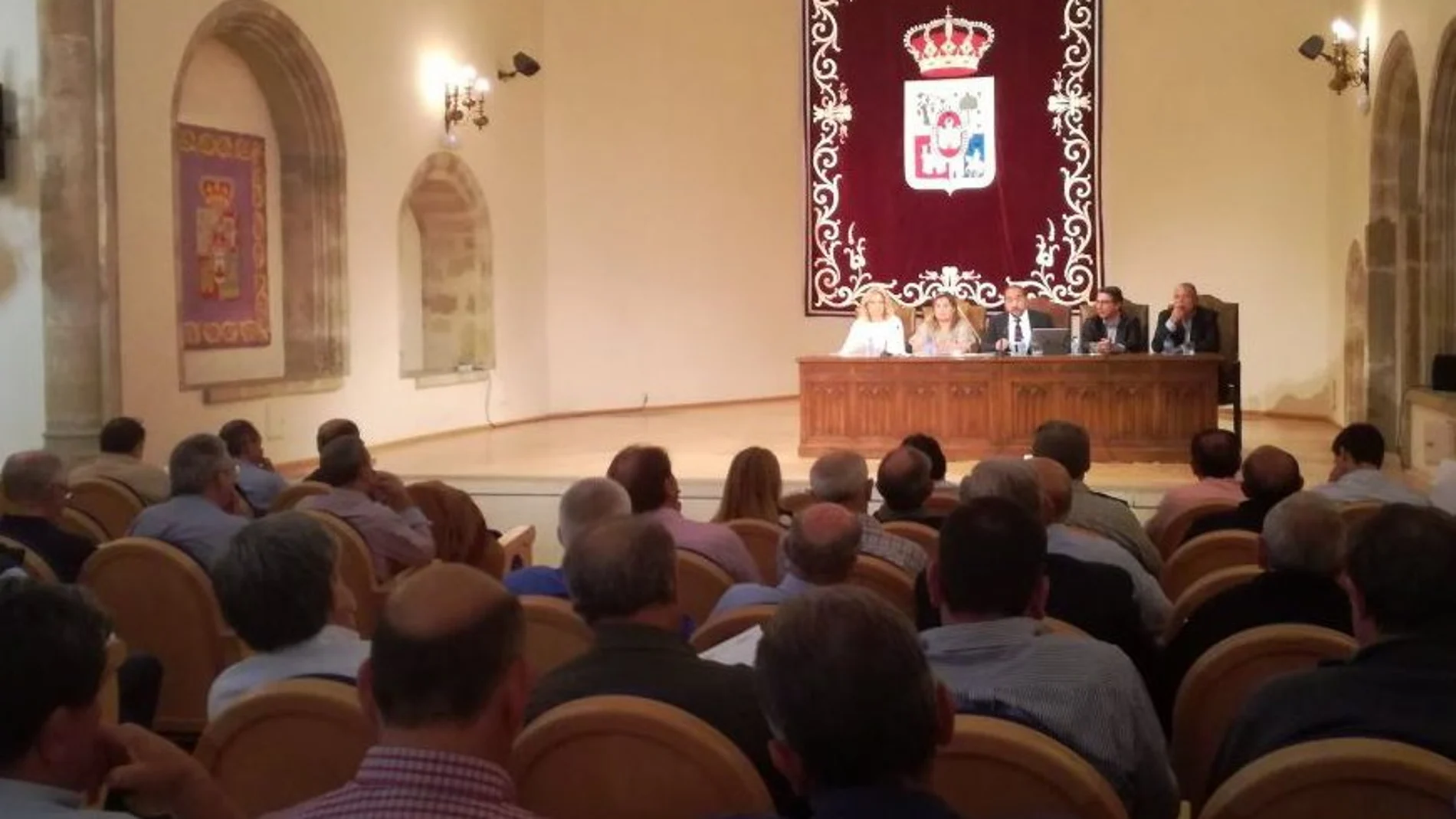 Luis Rey preside el Consejo de Alcaldes de la Diputación de Soria