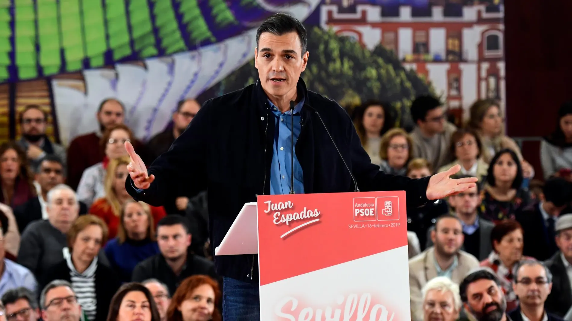 Pedro Sánchez, ayer en un acto del partido en Sevilla / Foto: Ke-Imagen