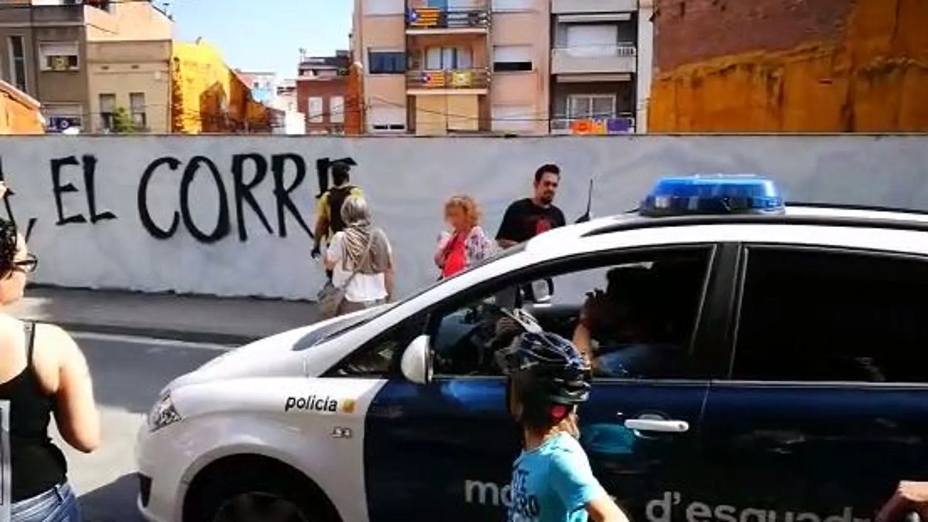 La pasividad de los Mossos ante los preparativos del referéndum