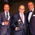 Alberto y Cándido López recogen el galardón
