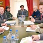 Juan Zapatero y Luis Domingo González se reúnen con los alcaldes de varios municipios palentinos