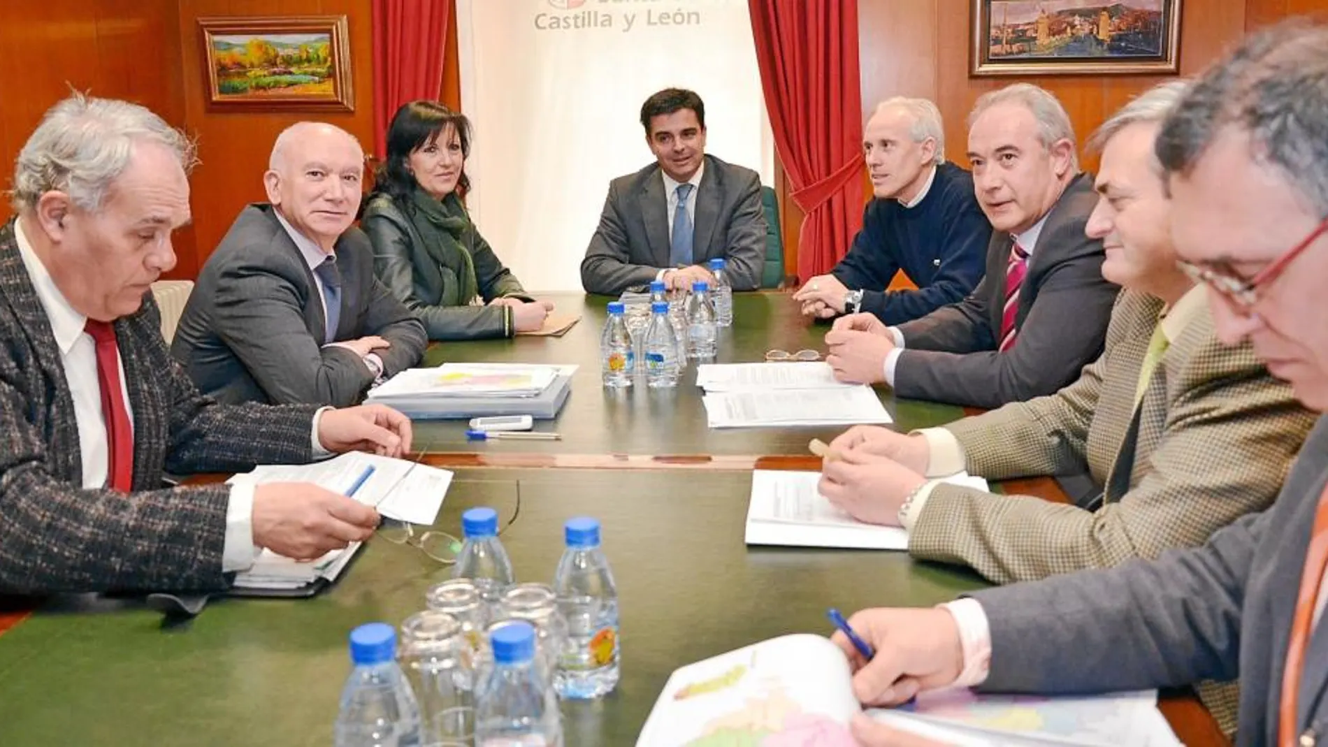 Juan Zapatero y Luis Domingo González se reúnen con los alcaldes de varios municipios palentinos