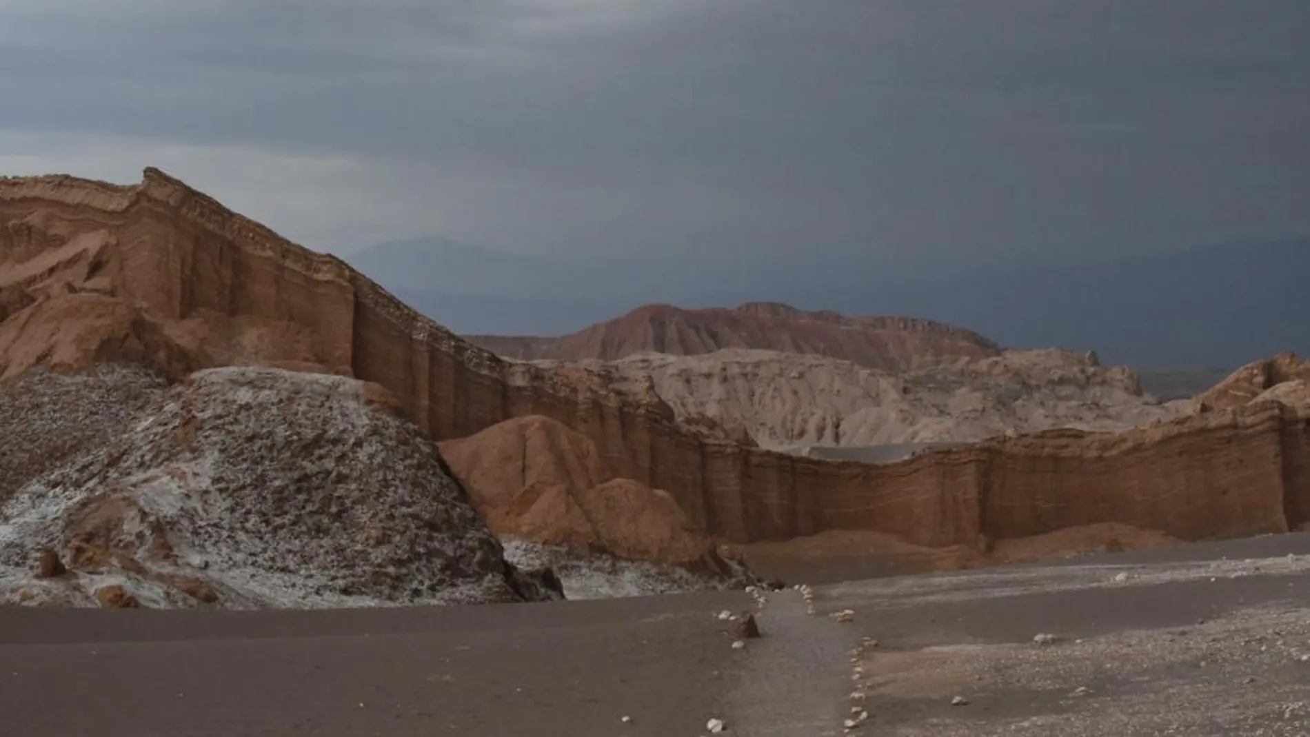 El desierto de Atacama al caer la noche