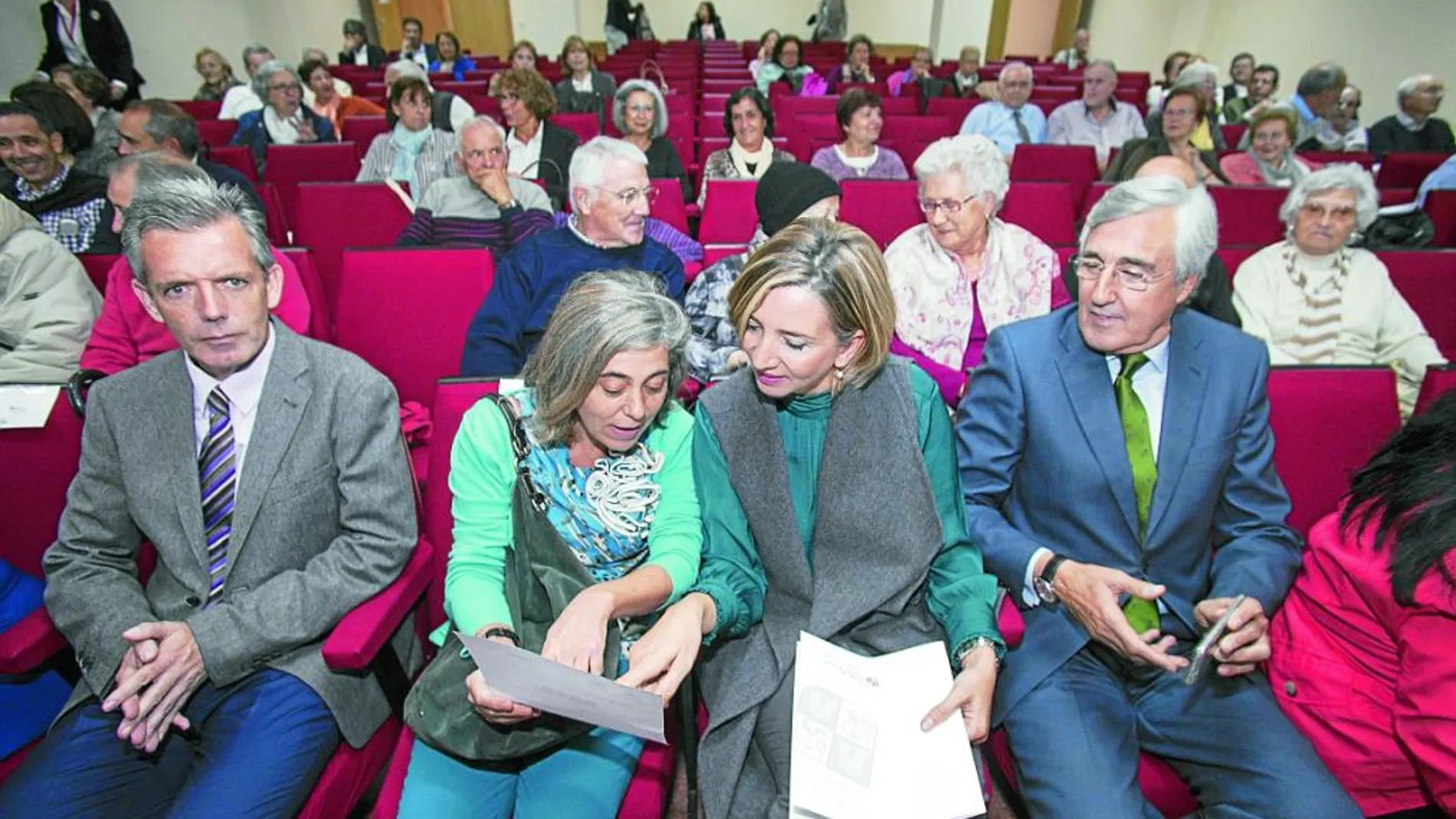 José Franciso Herrero, Cristina Pita, Alicia García y José Luis Rivas en la inauguración del curso en Ávila.