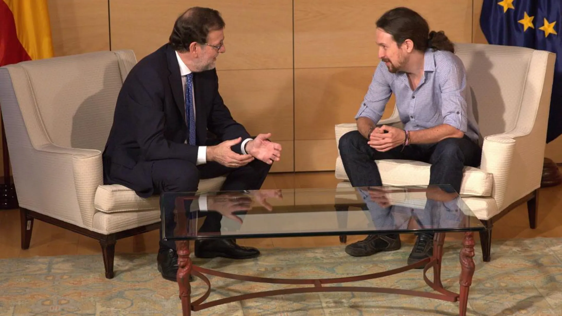 Imagen de la reunión entre Rajoy y Pablo Iglesias de hace dos años. (Foto: Luis Díaz)