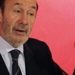Rubalcaba amenaza con romper los acuerdos con la Santa Sede
