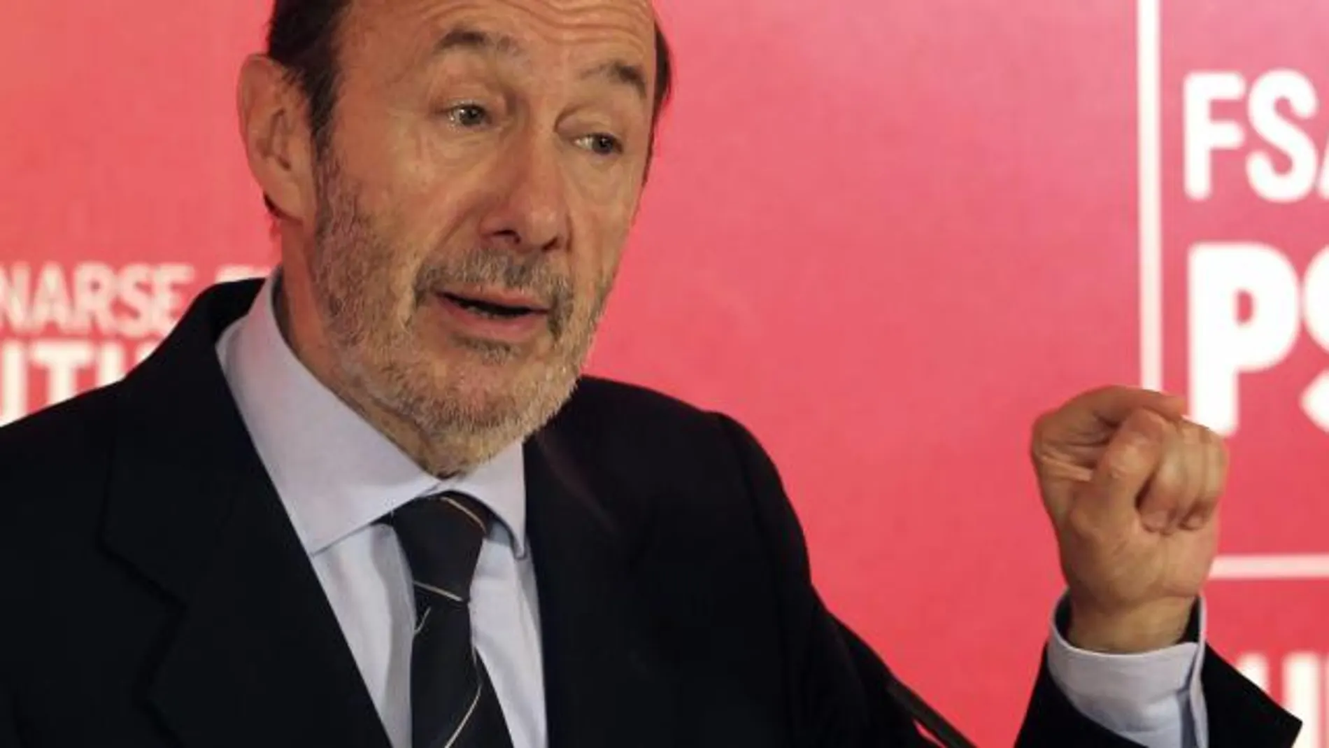Rubalcaba amenaza con romper los acuerdos con la Santa Sede