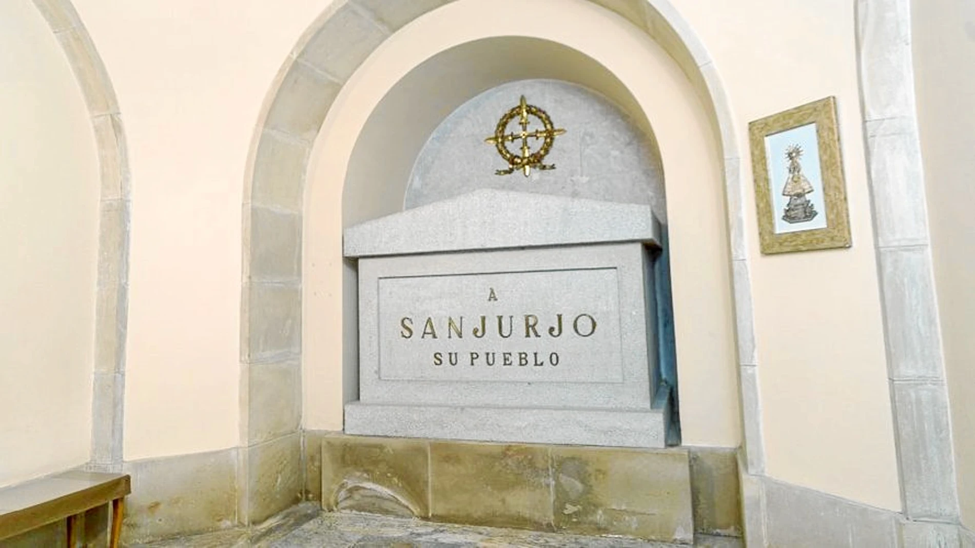Cripta del Momumento de los Caídos, en Pamplona, lugar del que el general Sanjurjo fue exhumado a finales de 2016 / Twitter