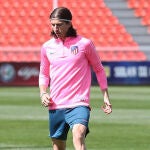Filipe Luis, en el entrenamiento de ayer / AtleticoDeMadrid.com