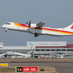 Un avión de Air Nostrum despega del aeropuerto francés de Toulouse