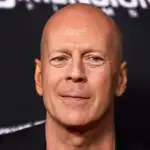  Bruce Willis anuncia su retiro del cine tras ser diagnosticado con afasia