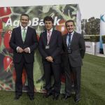 Juan Antonio Alcaraz, Rafael Herrador y Fernando Miranda, que ofreció la conferencia «La PAC en movimiento: nuevas propuestas de modificación» ante medio millar de agricultores y ganaderos