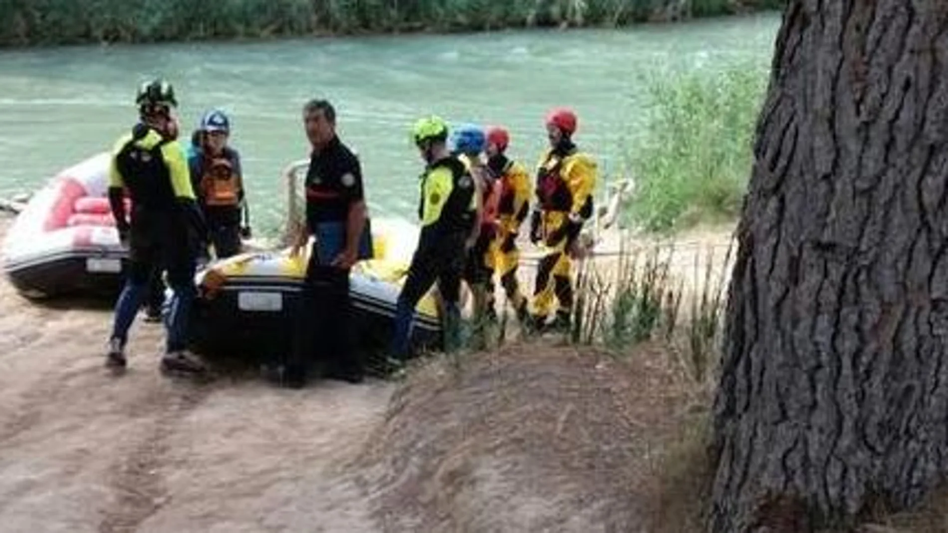 La búsqueda se ha reanudado con once efectivos del Consorcio de Bomberos de Valencia.