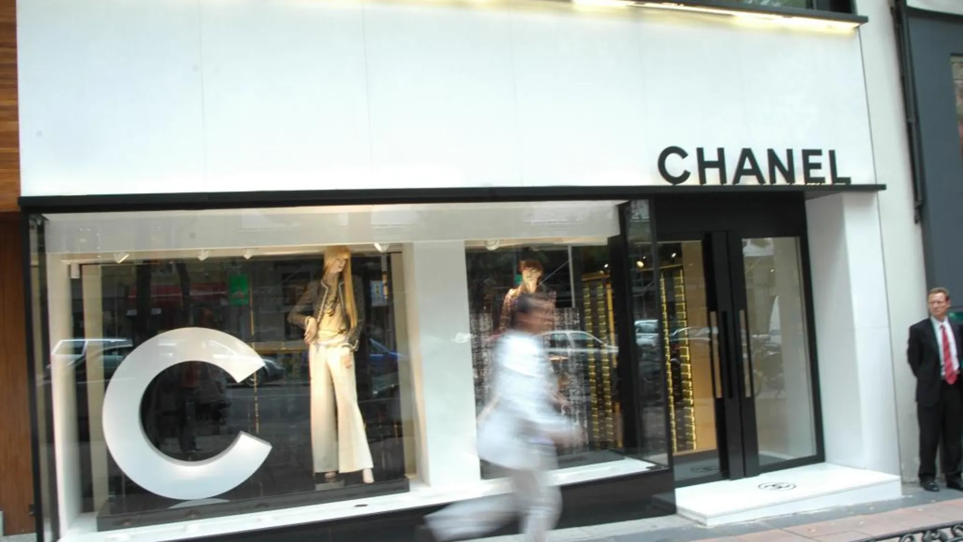 Alunizaje frustrado en el Chanel de la Milla de Oro