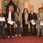 La consejera de Cultura y Turismo, María Josefa García Cirac, junto con los galardonados con los Premios Fray Luis de León