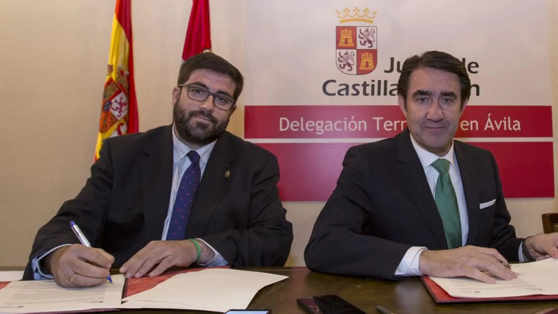 Juan Carlos Suárez-Quiñonez y Jesús Manuel Sánchez Cabrera sellan el acuerdo