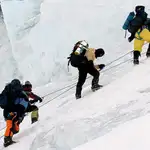 Bolotov fue uno de los alpinistas que participó en el infructuoso intento de rescate de Iñaki Ochoa de Olza en el Annapurna