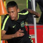 Neymar entrenando con la selección brasileña el pasado 3 de agosto
