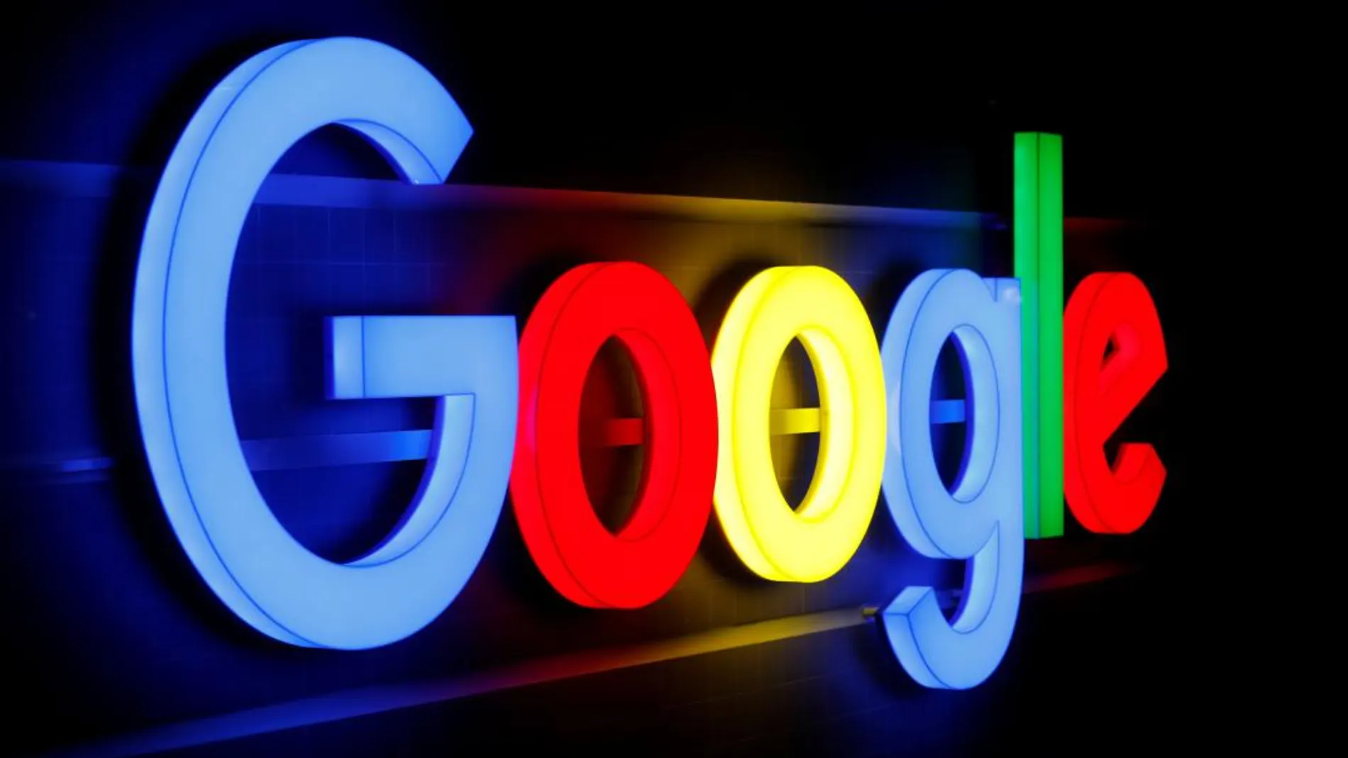 El logo de Google en una de sus sedes europeas / Reuters