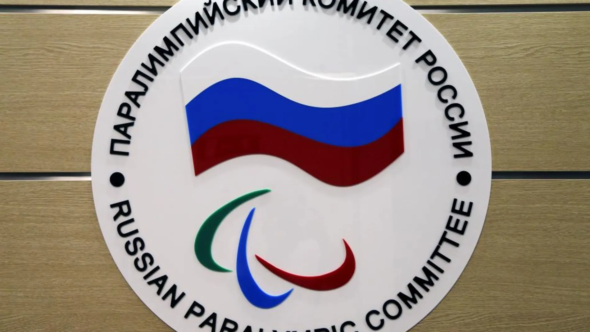 Fotografía de archivo tomada el 8 de agosto de 2016 que muestra el logotipo del Comité Paralímpico Ruso en Moscú (Rusia).