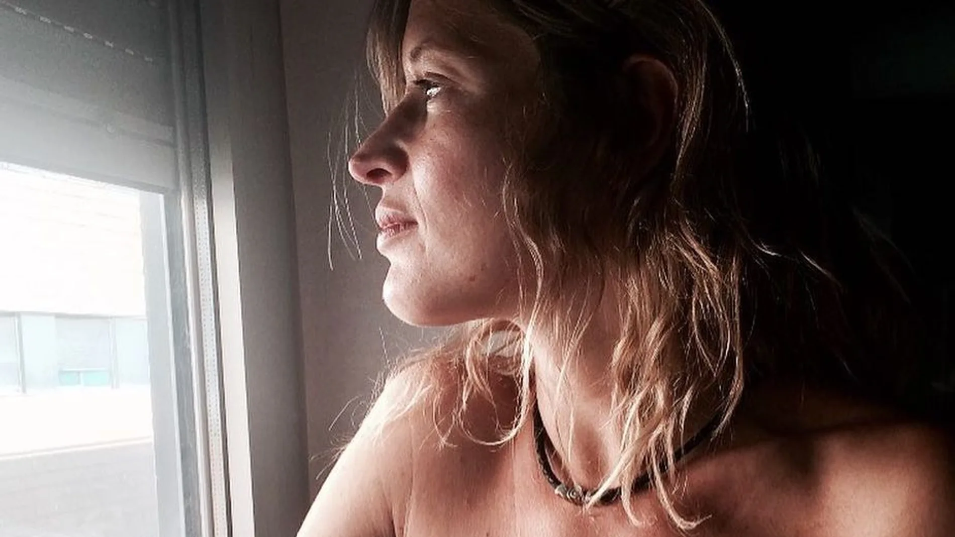 Esta es la foto de Marta Larralde que ha censurado Instagram por mostrar un pecho