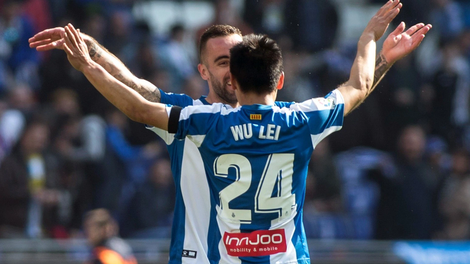 El delantero chino RCD Espanyol Wu Lei (i)