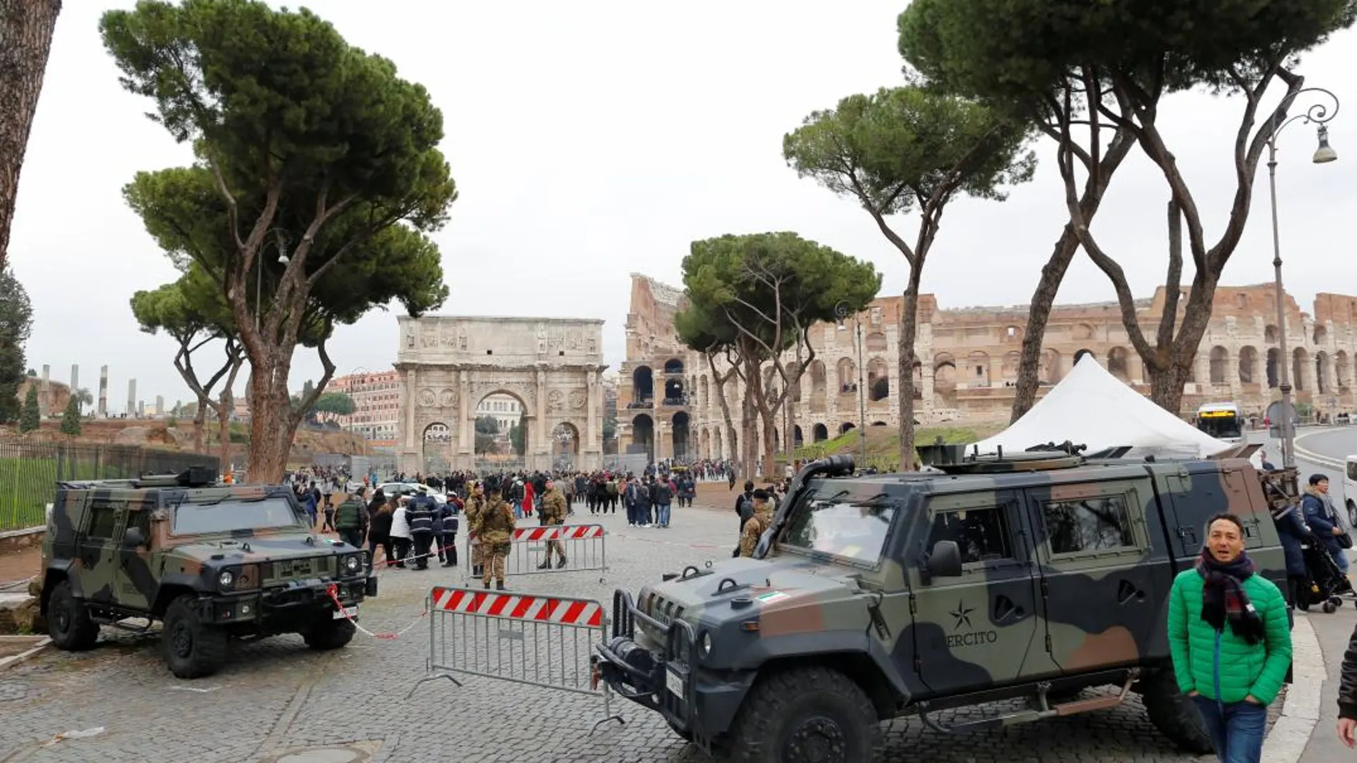 Los militares han blindado el centro de Roma