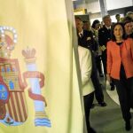 La ministra de Defensa, Margarita Robles, ayer, en la exposición «175 años de nuestra bandera»