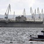 El portaviones 'Príncipe de Asturias' abandonaba hoy el astillero Navantia Ferrol