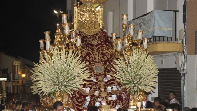 La Virgen de la Bella por las calles del municipio onubense