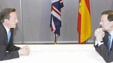 Cameron y Rajoy se encontraron en la última cumbre de la OTAN