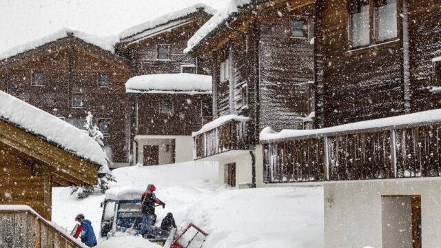 Incomunicados en Zermatt y Saas-Fee por riesgo de aludes en los accesos