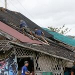 El tifón ha causado numerosos daños materiales