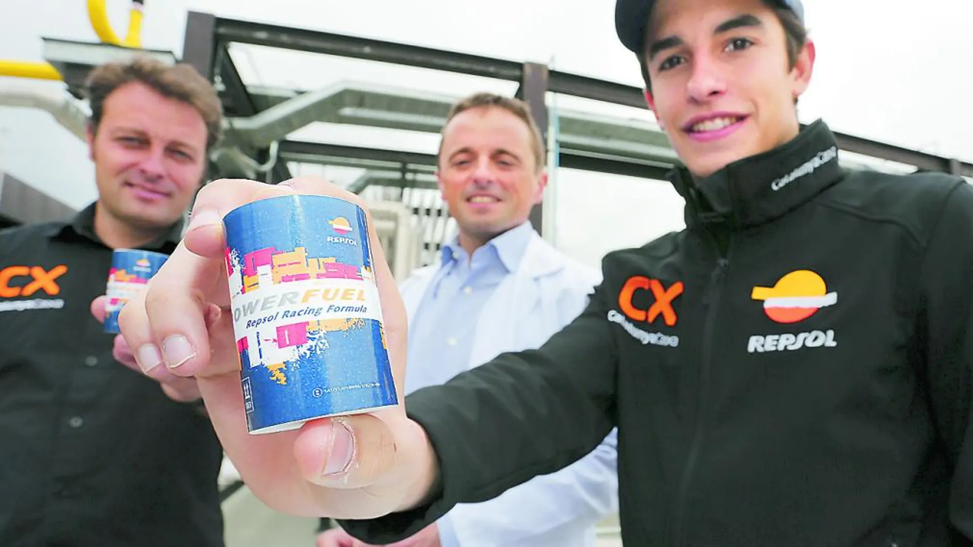 Márquez descubrió los secretos que guarda el proceso de elaboración de los combustibles Repsol