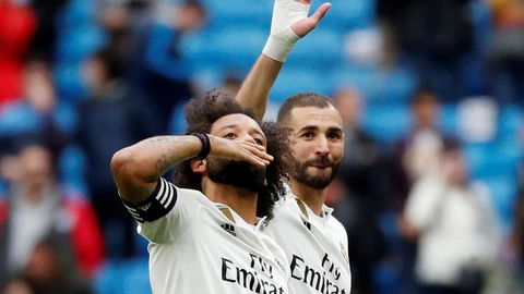 Marcelo, junto a Benzema