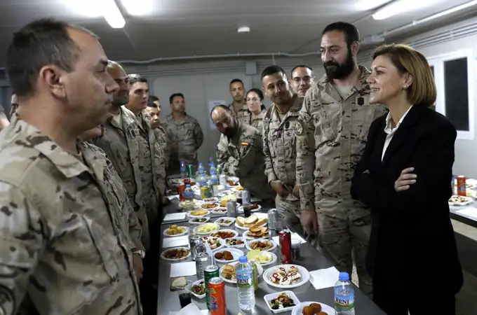 Cospedal visita a las tropas en Irak