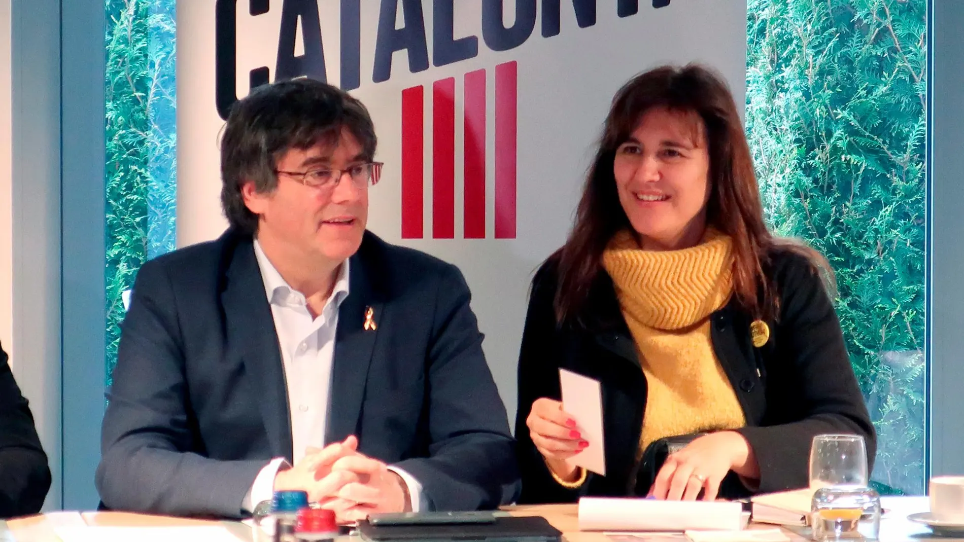 Carles Puigdemont y la número dos por Barcelona de JxCat el 28A, esta semana en en Waterloo (Bélgica).- EFE