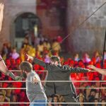 Actuación de la compañía francesa Cie 100 Isues, con su circo de acrobacia extrema «Idéaux beurre noir - le rign»