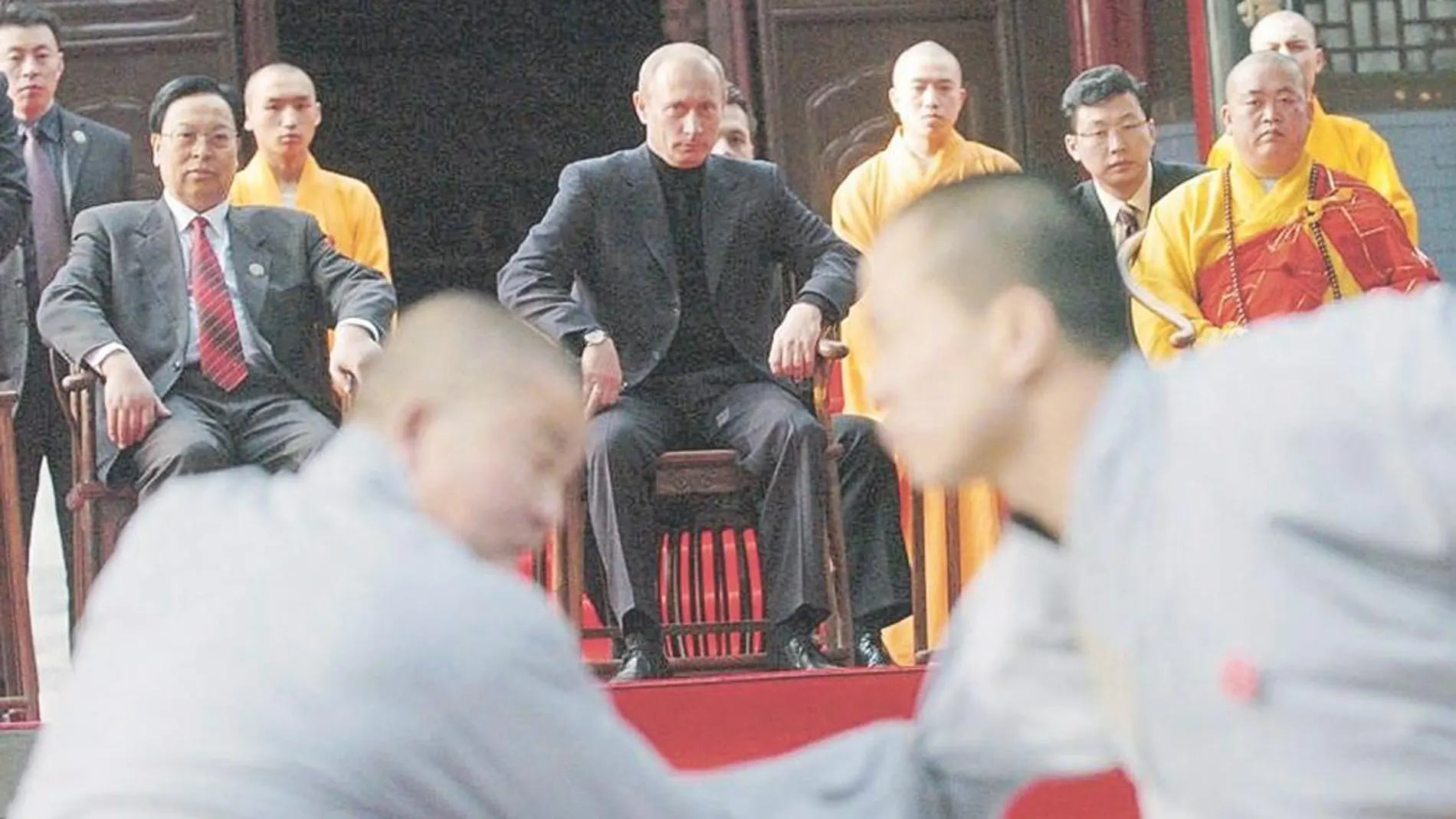 El presidente Putin, muy aficionado a las artes marciales, fue el primer dirigente extranjero que visitó el monasterio de Shaolín