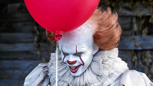 Pennywise, el payaso que atemoriza a unos niños en la película «It», que ya ha recaudado 500 millones de dólares