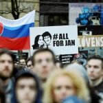 Los eslovacos salieron a la calle para pedir una investigación independiente sobre el asesinato del periodista Jan Kuciak y su prometida