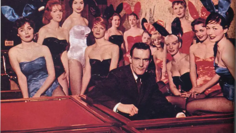 Club privado. Inauguración del primer club Playboy de Chicago con Hugh Hefner a la cabeza de sus conejitas. En 1960, “The Chicago Playboy Club” ya tenía más de 50.000 socios con su llave del club privado.