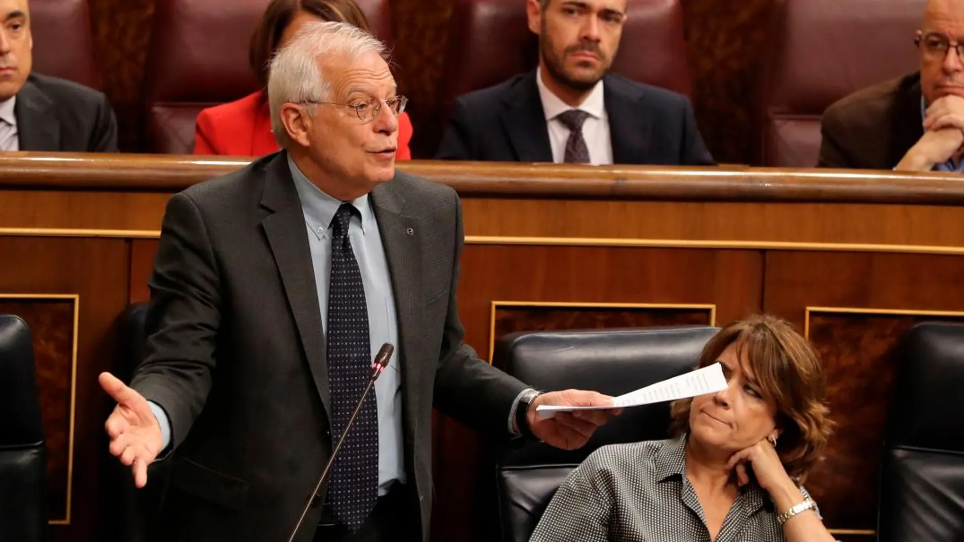 El ministro de Exteriores Josep Borrell, hoy durante la sesión de control en el Congreso de los Diputados / Foto: Efe