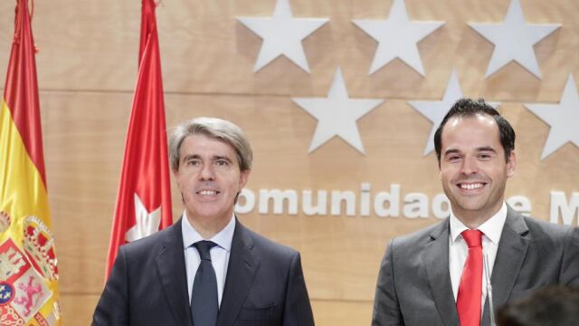 En la imagen, el vicepresidente de la Comunidad de Madrid, Ignacio Aguado, y el consejero Ángel Garrido