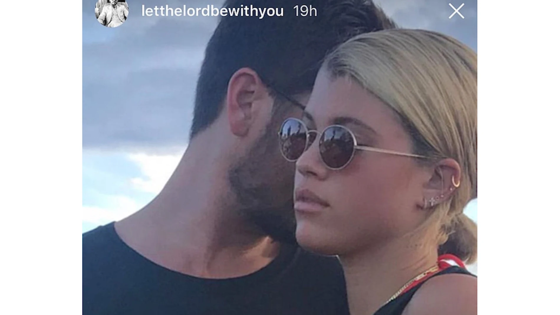Scott Disick y Sofia Richie se estrenan como pareja en Instagram